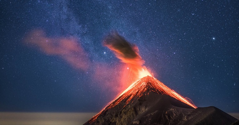 How I Photographed an Erupting Volcano Under the Milky Way